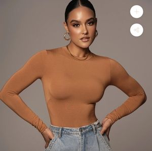 🔖NWT Pecan Brizo Crew Neck Top